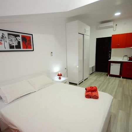Aparthotel My Home Batumi Bagian luar foto