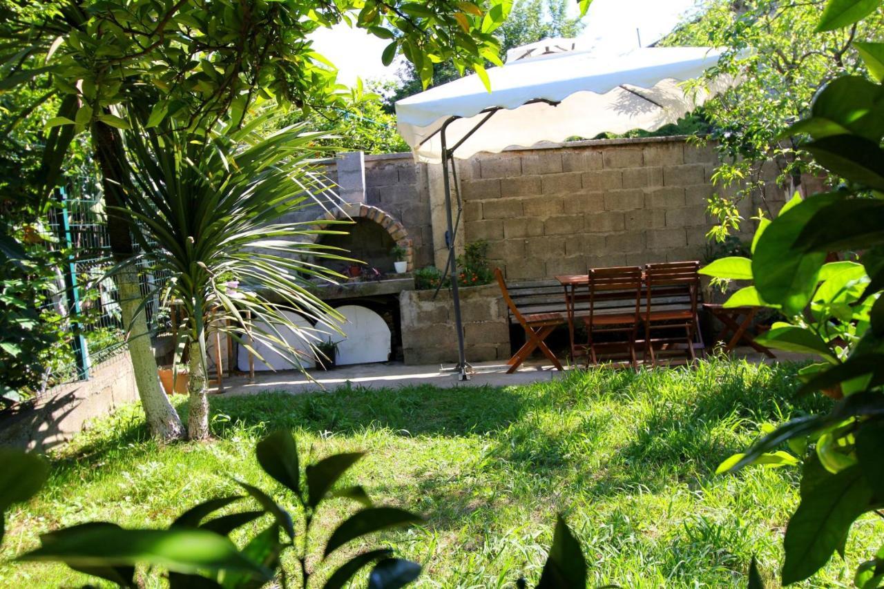 Aparthotel My Home Batumi Bagian luar foto