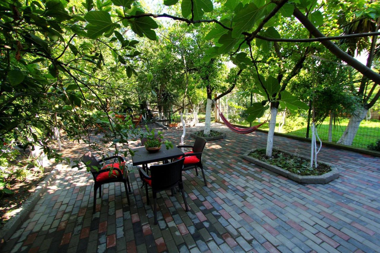 Aparthotel My Home Batumi Bagian luar foto