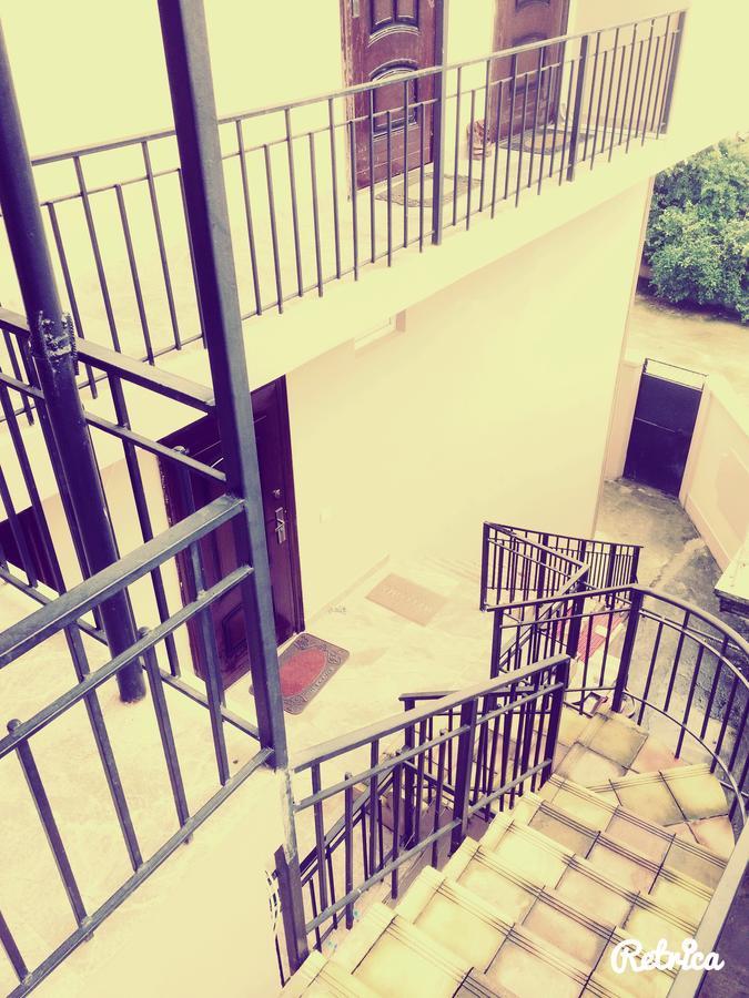 Aparthotel My Home Batumi Bagian luar foto