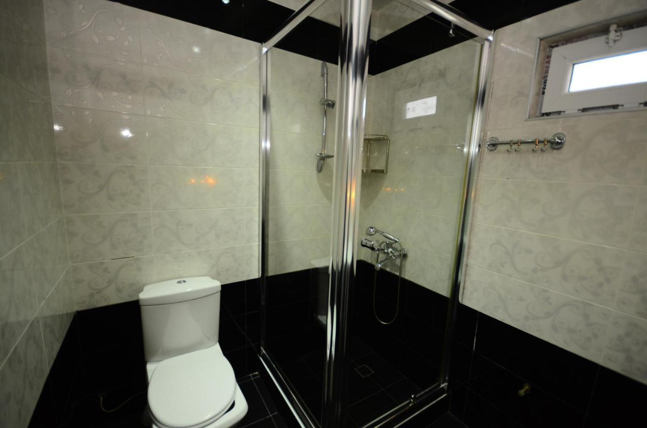 Aparthotel My Home Batumi Bagian luar foto