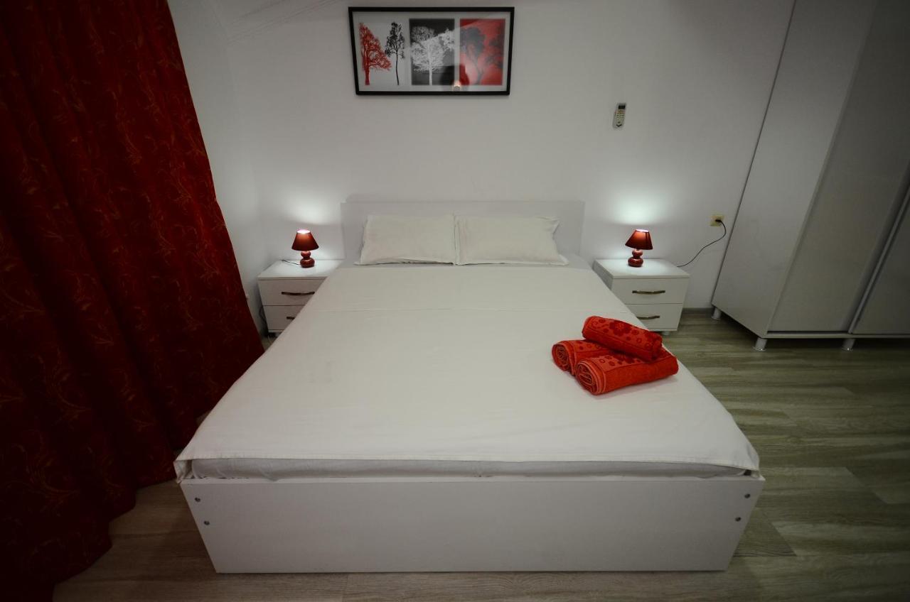 Aparthotel My Home Batumi Bagian luar foto