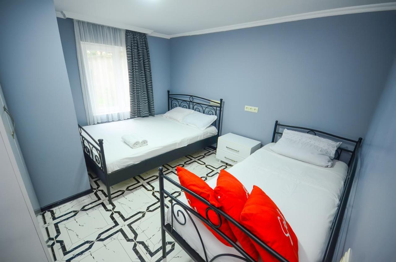 Aparthotel My Home Batumi Bagian luar foto