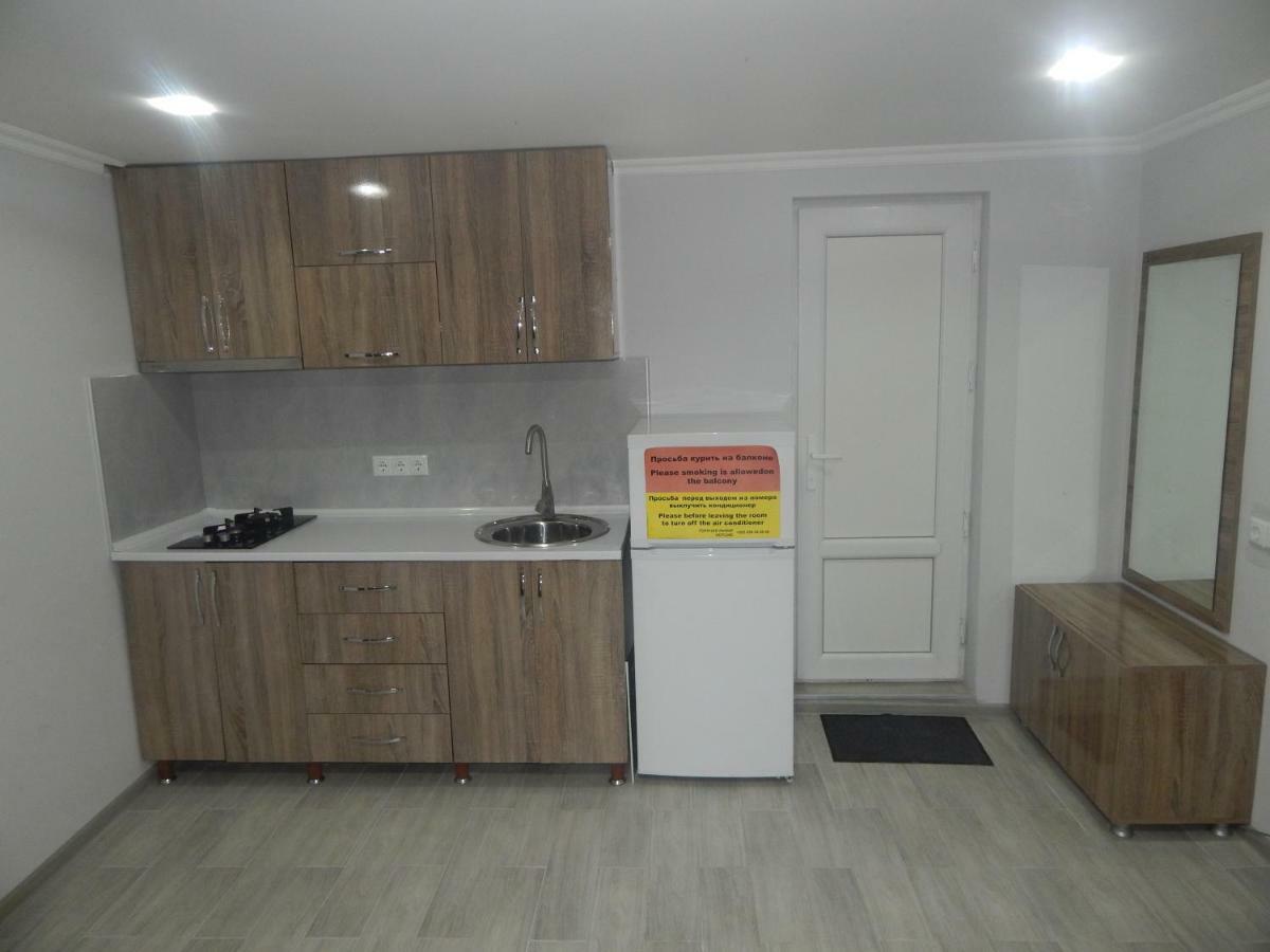 Aparthotel My Home Batumi Bagian luar foto