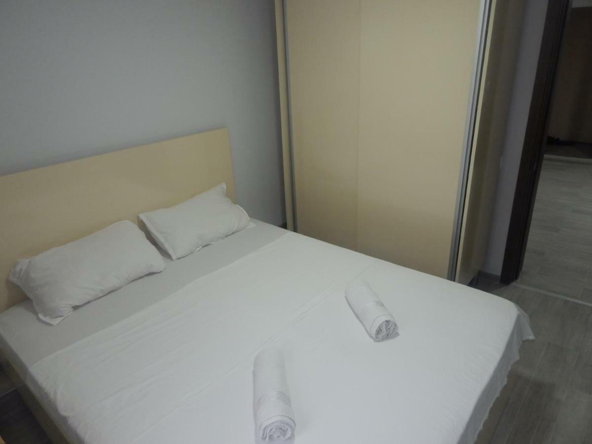 Aparthotel My Home Batumi Bagian luar foto